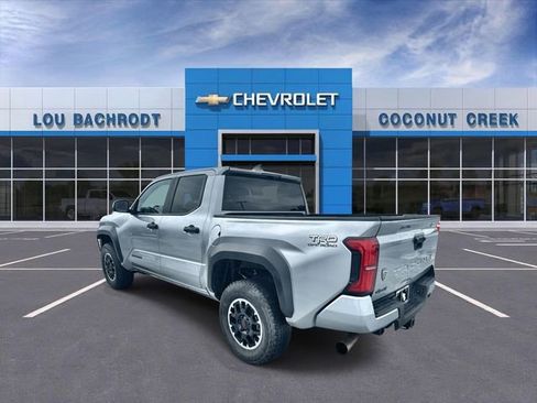 Used 2024 Toyota Tacoma TRD Off-Road image 6