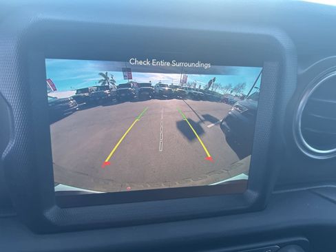 Used 2023 Jeep Wrangler Unlimited Rubicon 4xe w/ Steel Bumper Group image 42