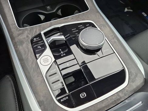 Used 2024 BMW X5 sDrive40i w/ Parking Assistance Package RWD image 12