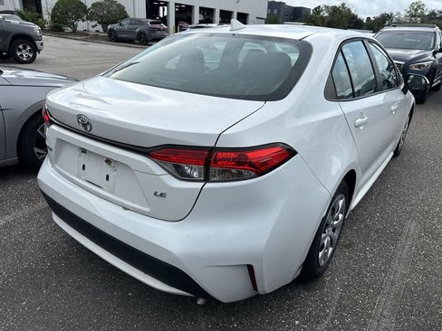 Used 2021 Toyota Corolla LE FWD image 6