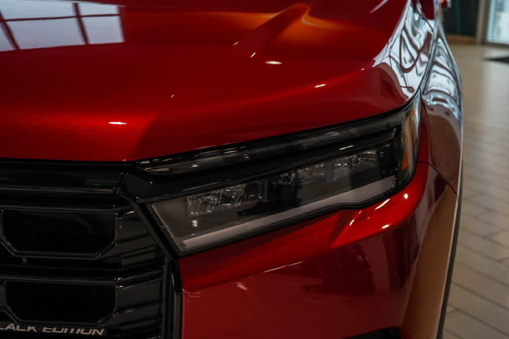 New 2026 Honda Pilot Black Edition image 8
