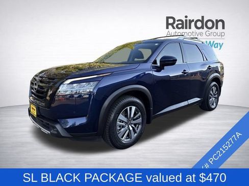 Used 2023 Nissan Pathfinder SL w/ Lighting Package (N92) AWD/4WD image 3