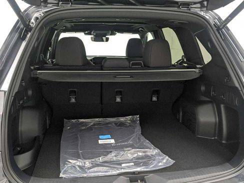 Used 2026 Subaru Forester Premium AWD/4WD image 43