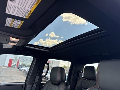 Used 2023 Nissan Frontier PRO-4X w/ Pro-4X Premium Package AWD/4WD image 27