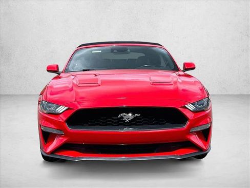 Used 2022 Ford Mustang Premium RWD image 3