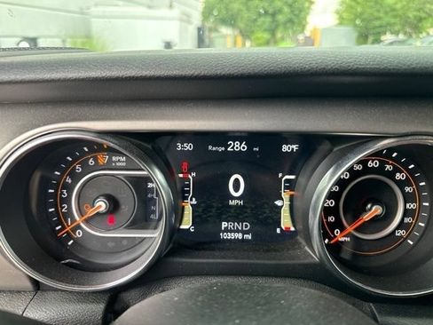 Used 2020 Jeep Gladiator Sport w/ Quick Order Package 24S AWD/4WD image 15