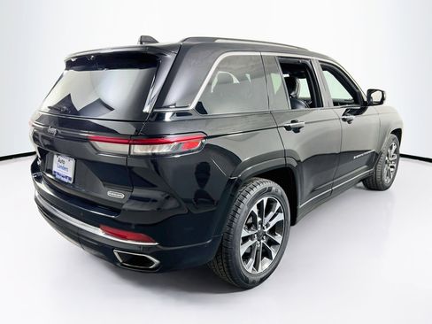 Used 2023 Jeep Grand Cherokee Overland w/ Adv Protech Group III AWD/4WD image 5