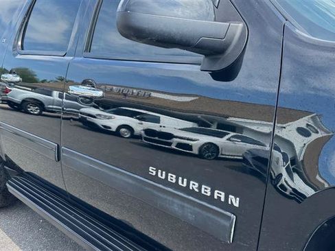 Used 2013 Chevrolet Suburban LT AWD/4WD image 25