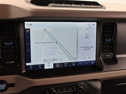 Used 2022 Ford Bronco Wildtrak image 17