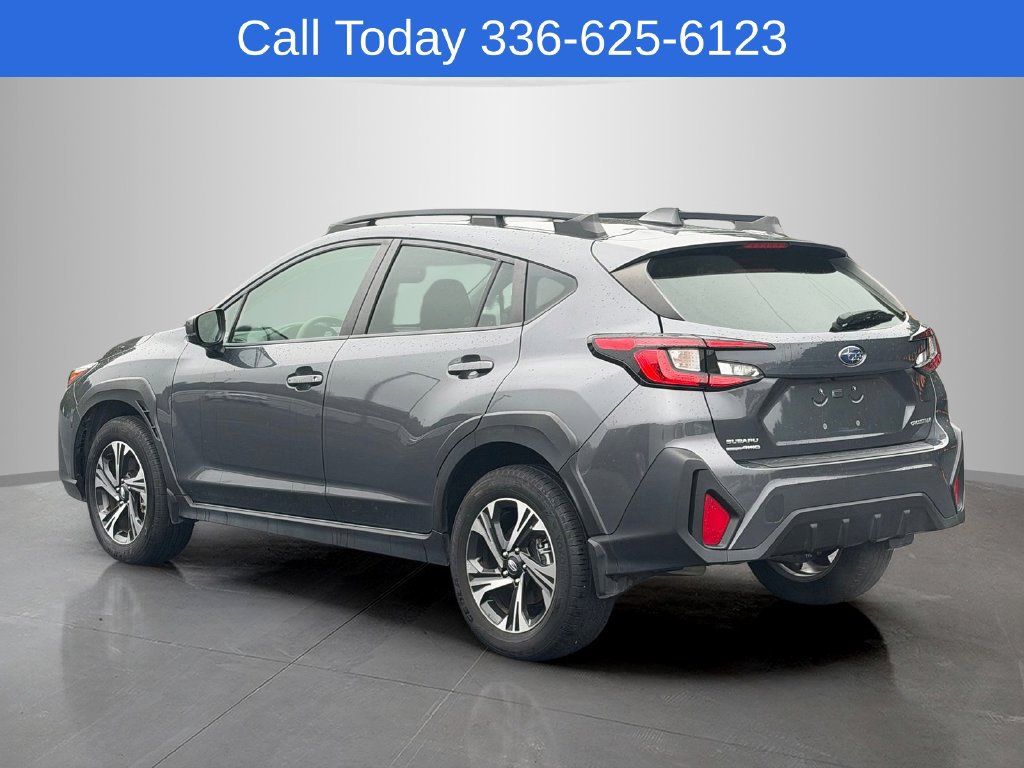 Used 2024 Subaru Crosstrek 2.0i Premium AWD/4WD image 3