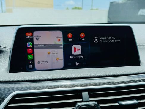 Used 2019 BMW 740i w/ M Sport Package RWD image 28