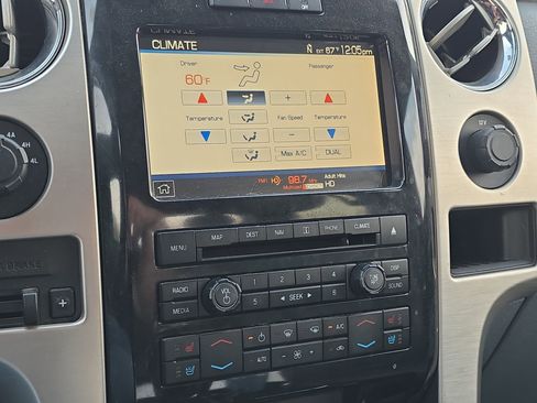 Used 2012 Ford F150 Platinum image 19