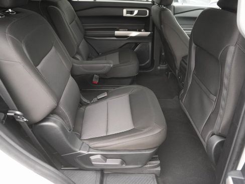 Certified 2023 Ford Explorer XLT image 15