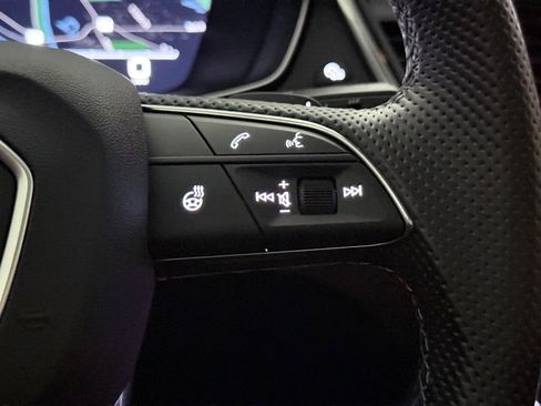 Used 2023 Audi SQ5 Prestige w/ Prestige Package image 39