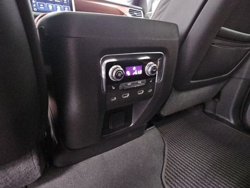 Used 2023 GMC Yukon XL Denali Ultimate AWD/4WD image 36