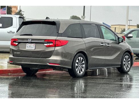 Used 2022 Honda Odyssey EX-L image 4