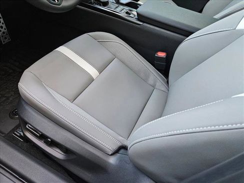 New 2026 Toyota Camry SE FWD image 4