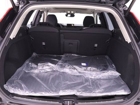 New 2026 Volvo XC60 B5 Plus w/ Climate Package image 16