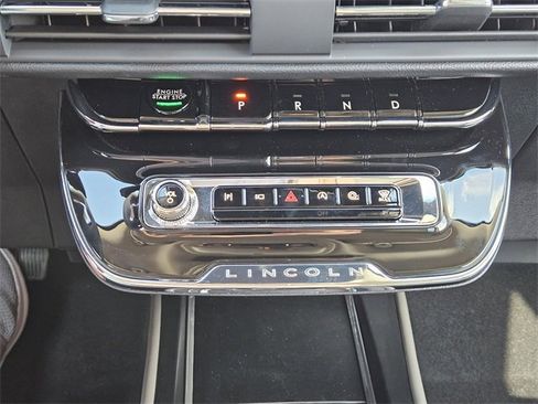 New 2026 Lincoln Corsair Premiere image 18