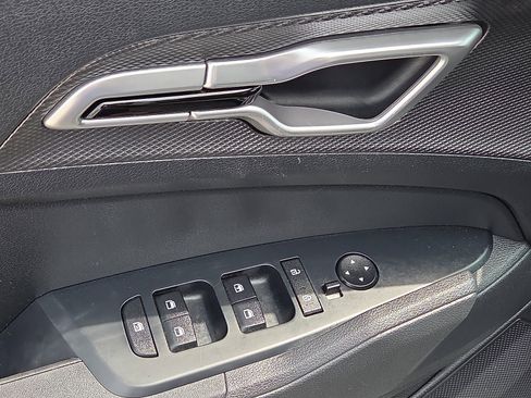 Used 2024 Kia Sportage LX image 13