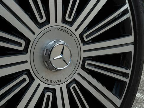 Used 2023 Mercedes-Benz Maybach GLS 600 4MATIC image 74