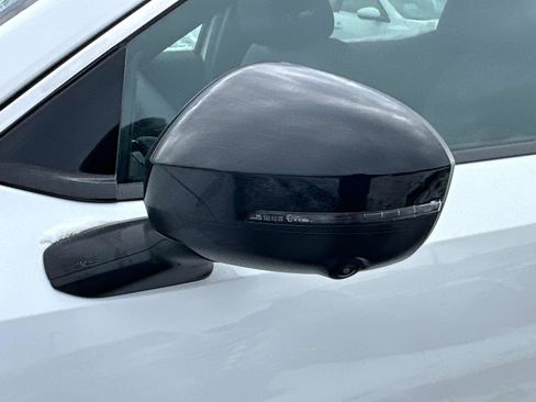 New 2026 Nissan Kicks SR w/ SR Premium Package image 11