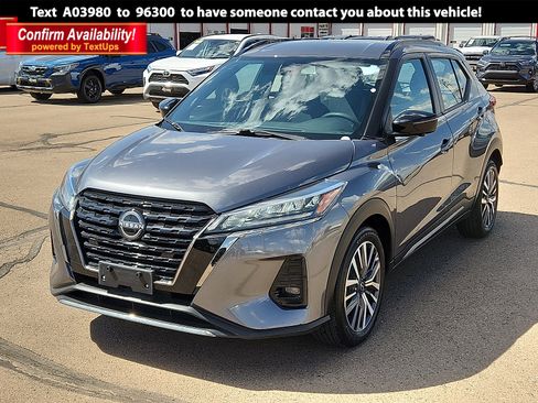 Used 2024 Nissan Kicks SR image 1