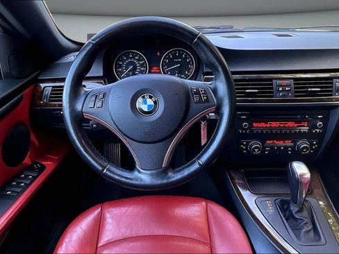 Used 2011 BMW 328i Convertible RWD image 8