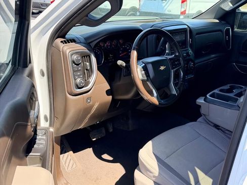 Used 2021 Chevrolet Silverado 1500 LT image 10