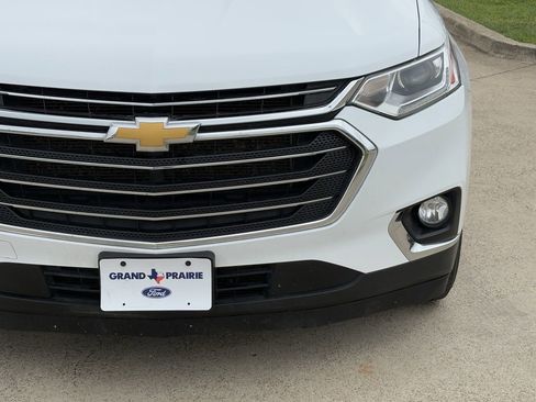 Used 2021 Chevrolet Traverse LT FWD image 10