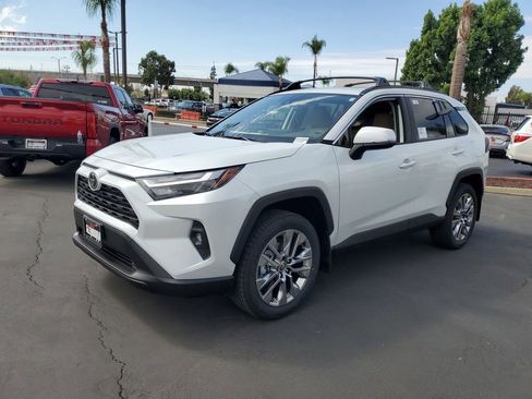 New 2025 Toyota RAV4 XLE Premium image 7