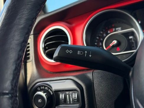 Used 2020 Jeep Wrangler Unlimited Rubicon image 13