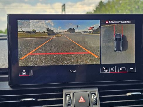 Certified 2022 Audi Q5 2.0T Prestige AWD/4WD image 10