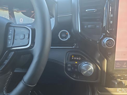 New 2025 Ford F150 King Ranch w/ FX4 Off-Road Package image 17