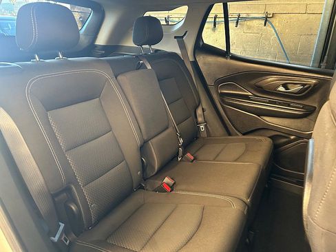 Used 2024 GMC Terrain SLE image 95