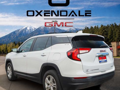 Used 2024 GMC Terrain SLE AWD/4WD image 8