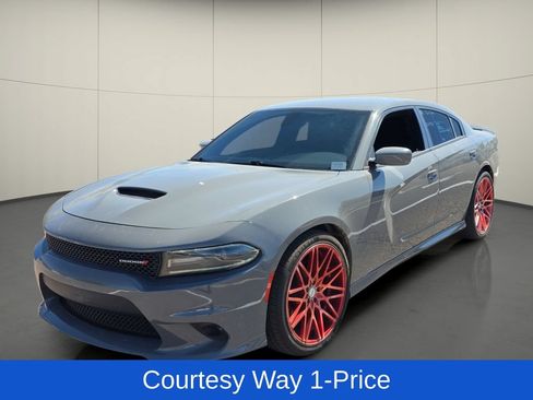 Used 2019 Dodge Charger GT RWD image 4
