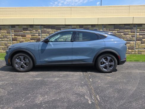 Used 2023 Ford Mustang Mach-E Select image 9