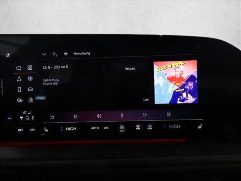 Used 2025 Audi Q5 Premium w/ Convenience Package image 17