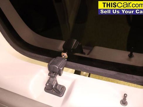 Used 2014 Ford E-350 and Econoline 350 XLT image 29