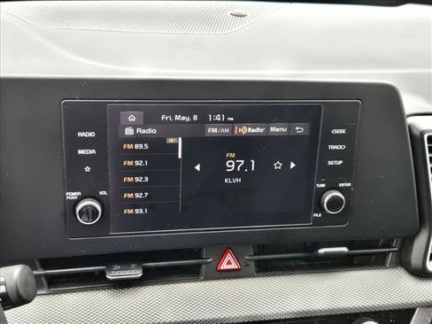 Used 2025 Kia Sportage LX FWD image 13