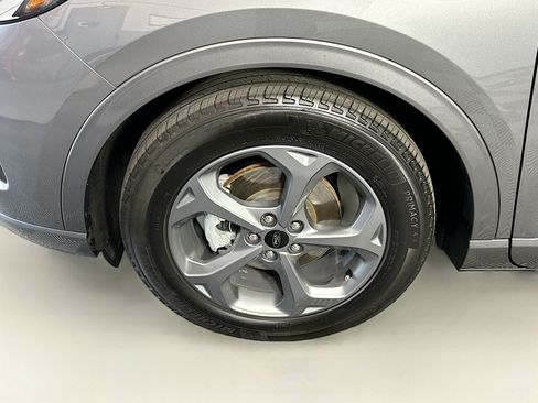 Used 2024 Ford Escape ST-Line FWD image 11