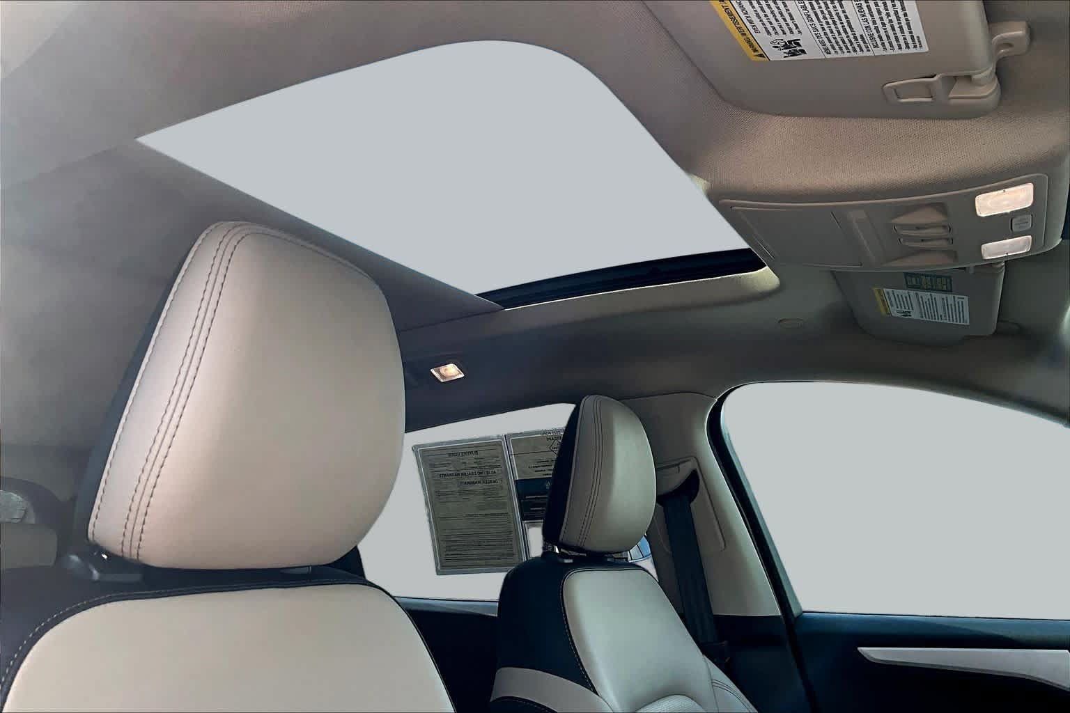 Used 2020 Ford Escape SEL FWD image 14