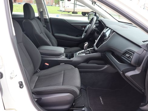 Used 2025 Subaru Legacy Premium AWD/4WD image 13