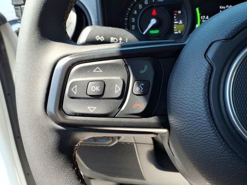 Certified 2024 Jeep Wrangler Unlimited AWD/4WD image 28