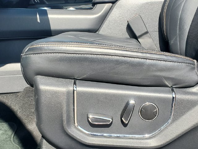 Certified 2024 Ford Expedition Platinum AWD/4WD image 6