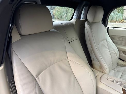 Used 2003 BMW Z4 2.5i image 17