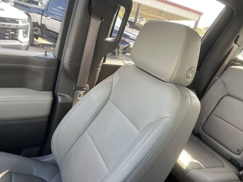 Used 2022 GMC Sierra 3500 SLT w/ SLT Premium Package image 34