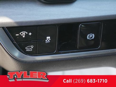 Used 2024 Kia Sportage X-Line w/ X-Line Premium Package AWD/4WD image 23