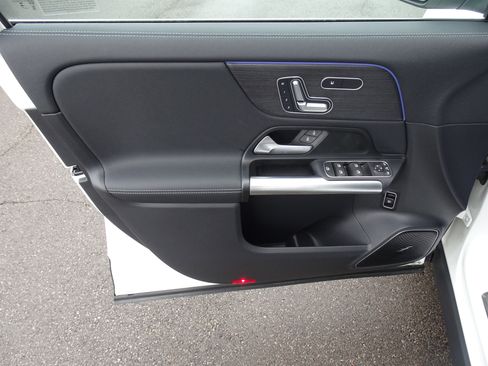 Used 2025 Mercedes-Benz GLA 250 GLA 250 image 13